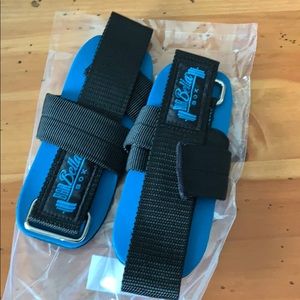 Barbella lifting straps